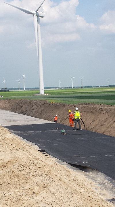 Plaatsen bentonietmatten